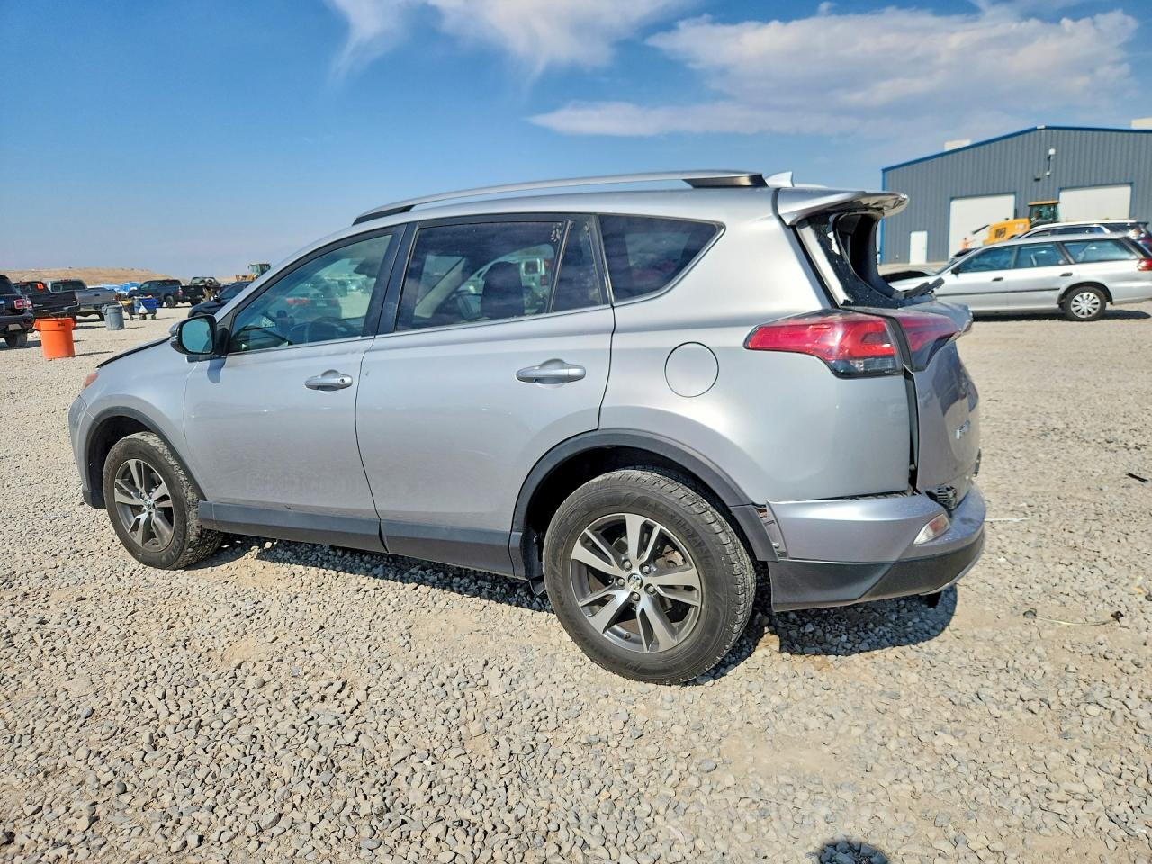 2018 TOYOTA RAV4 XLE — снимка 2