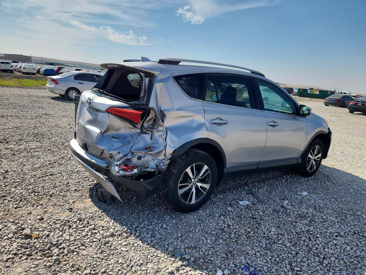 2018 TOYOTA RAV4 XLE — снимка 3