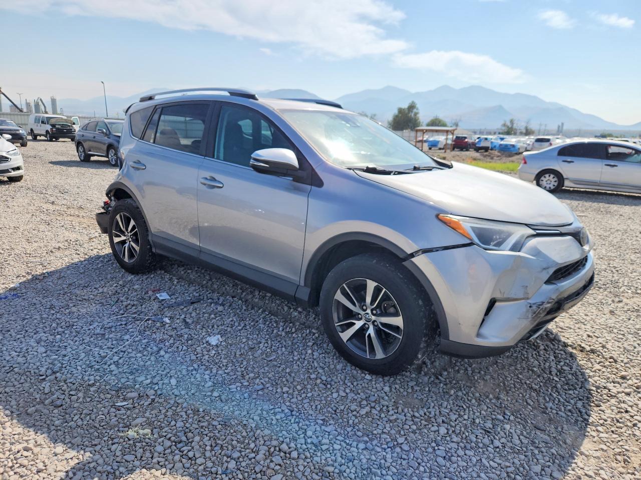 2018 TOYOTA RAV4 XLE — снимка 4