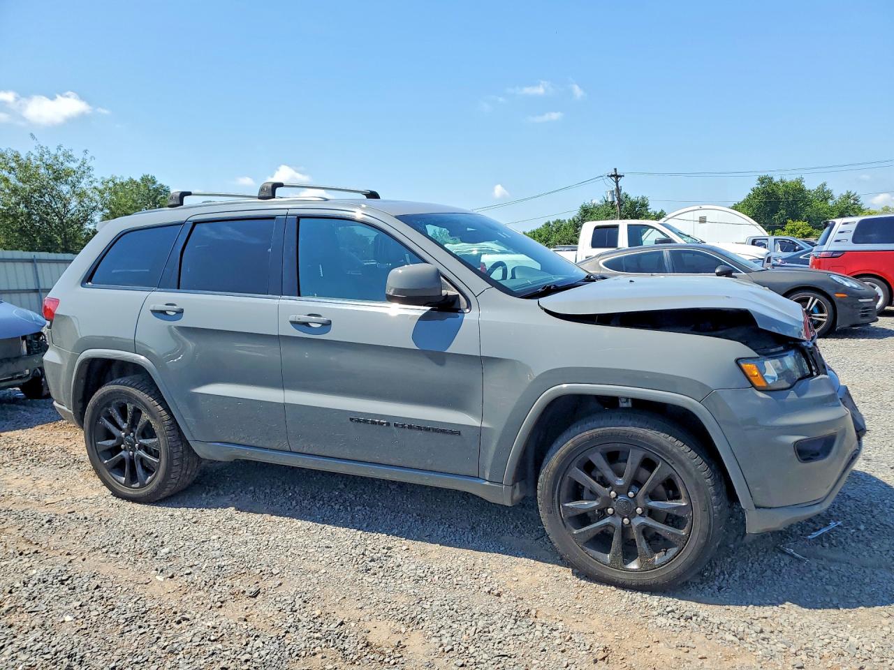 2019 JEEP GRAND CHEROKEE LAREDO — снимка 4
