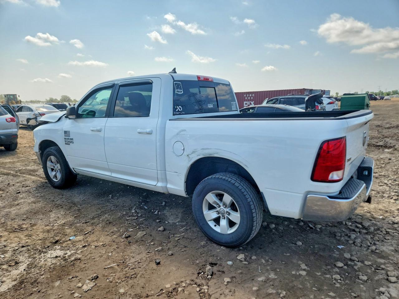 2019 RAM 1500 CLASSIC SLT — снимка 2