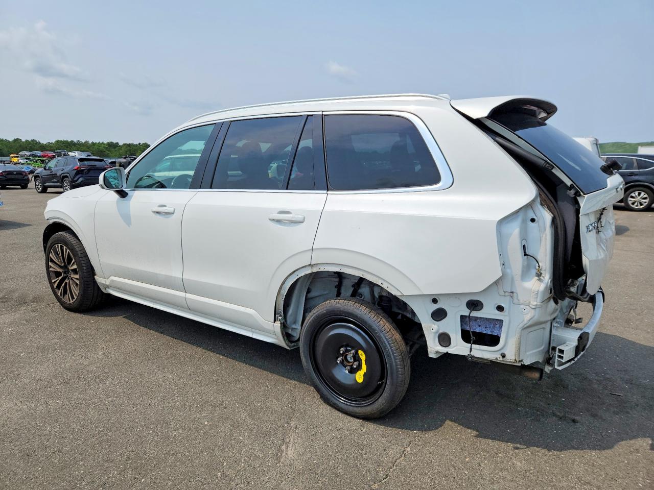2021 VOLVO XC90 T6 MOMENTUM — снимка 2