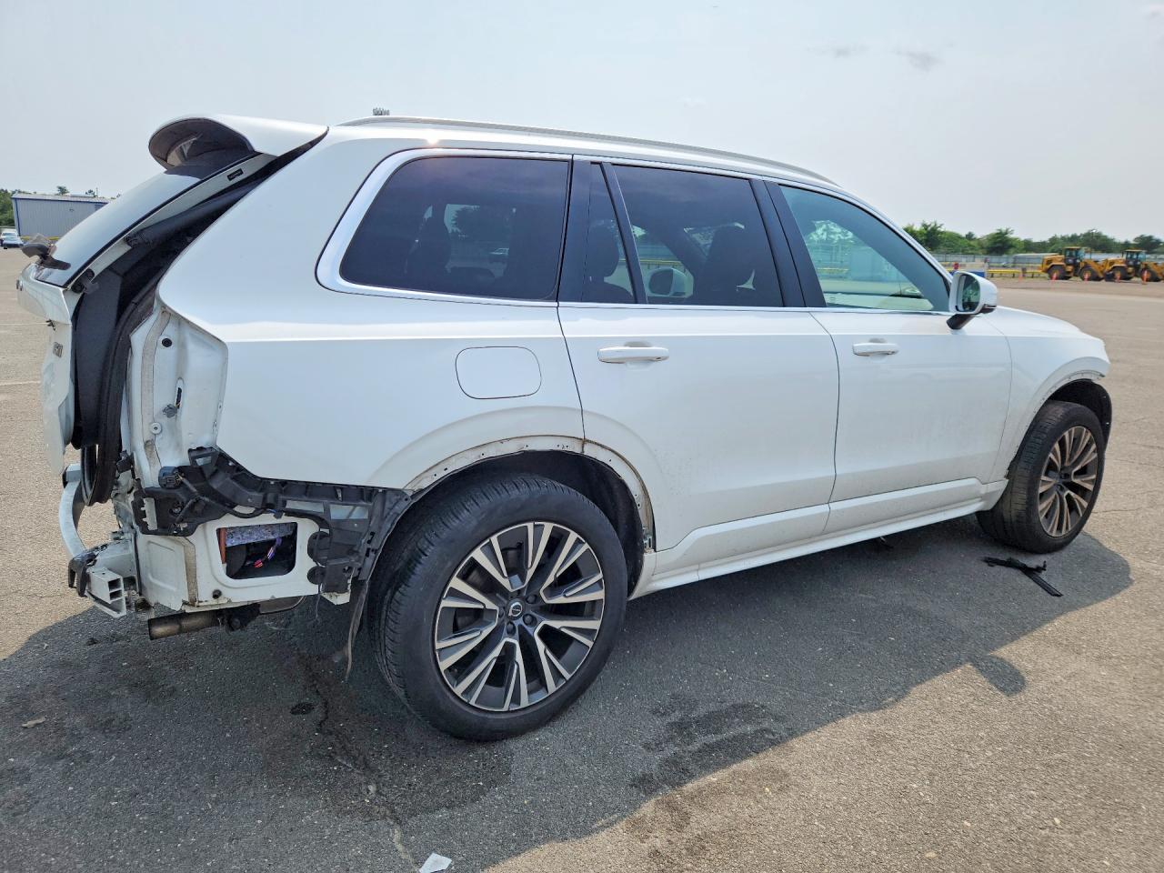 2021 VOLVO XC90 T6 MOMENTUM — снимка 3