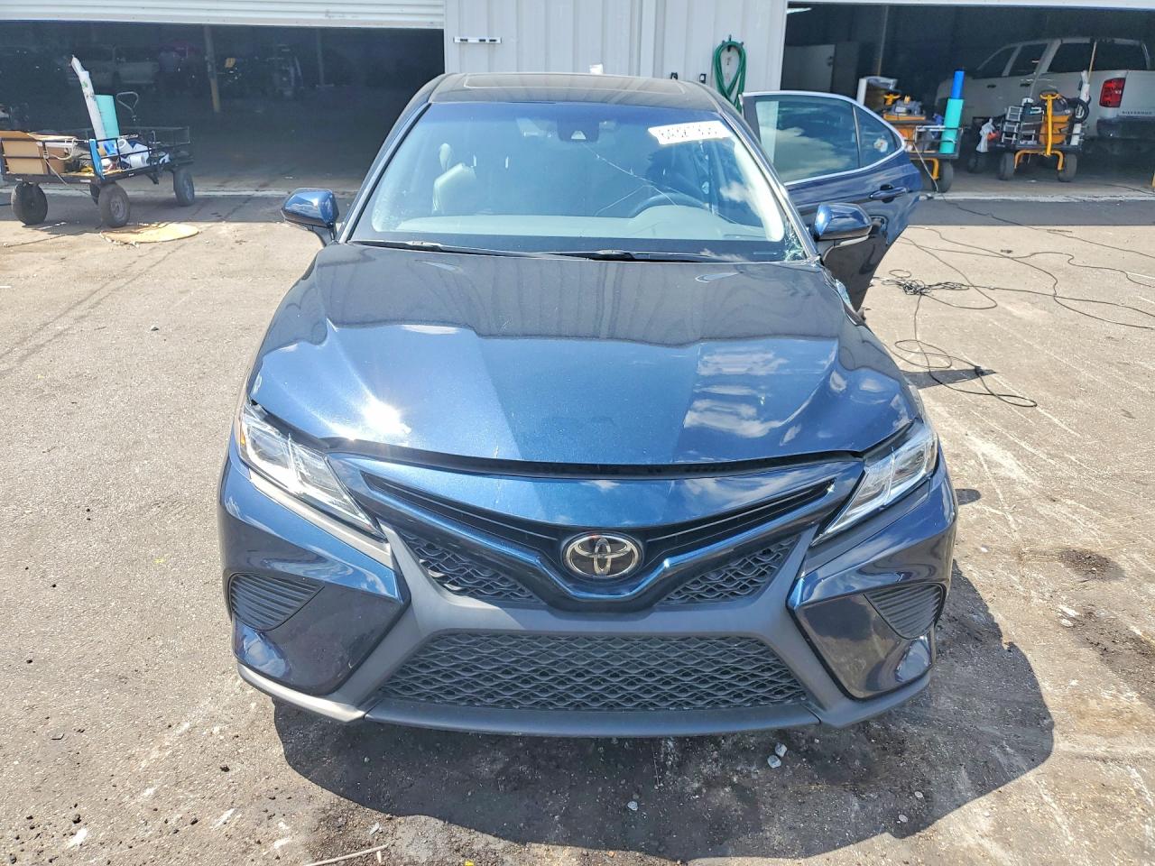 2018 TOYOTA CAMRY SE — снимка 5