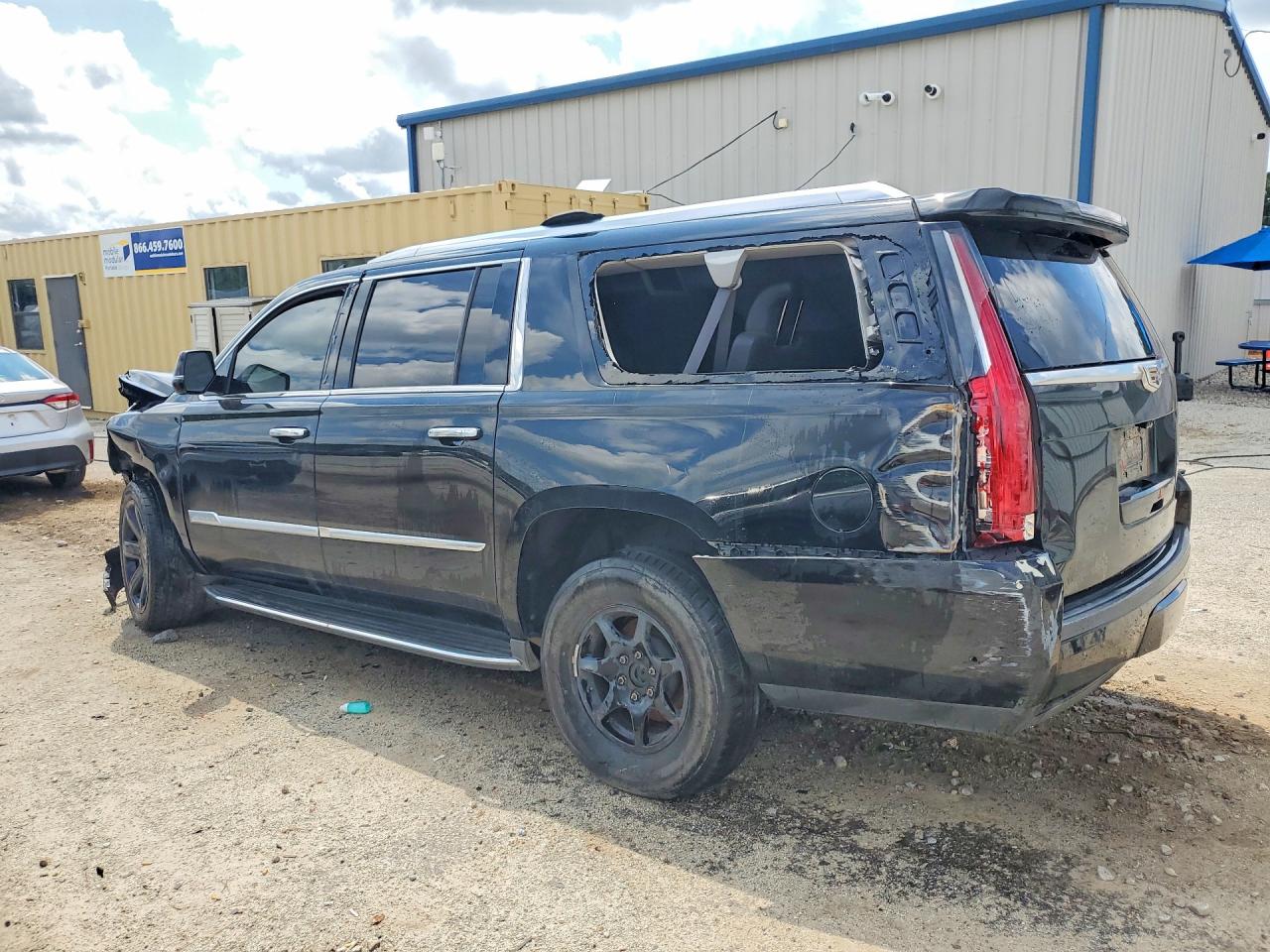 2018 CADILLAC ESCALADE ESV PREMIUM LUXURY — снимка 2