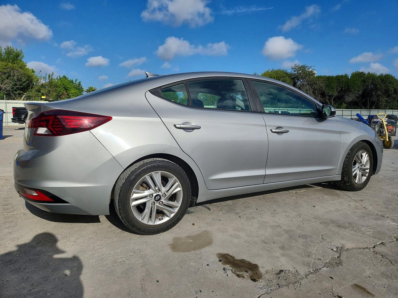 2020 HYUNDAI ELANTRA SEL — снимка 3