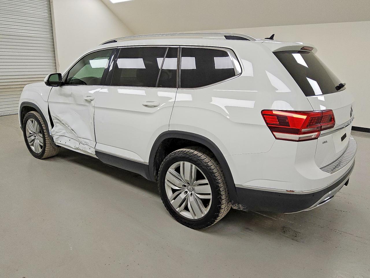 2018 VOLKSWAGEN ATLAS SEL PREMIUM — снимка 2