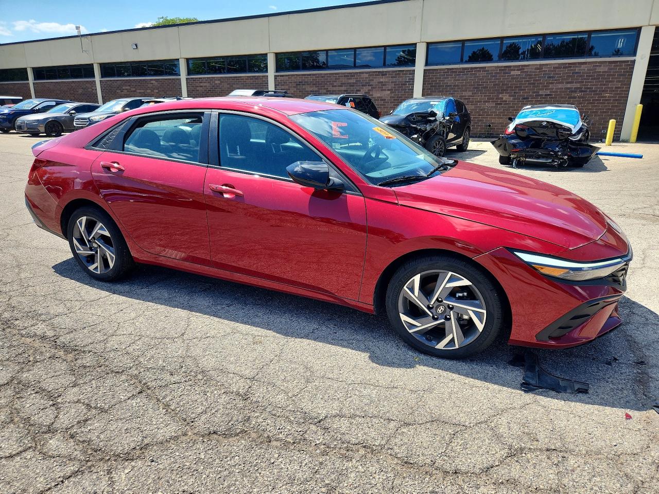 2025 HYUNDAI ELANTRA SEL SPORT — снимка 4