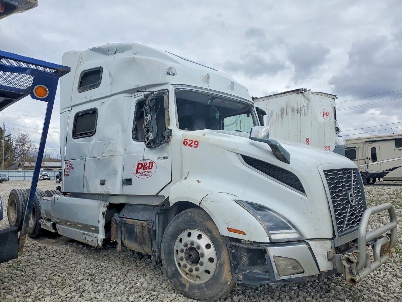 2019 VOLVO VNL