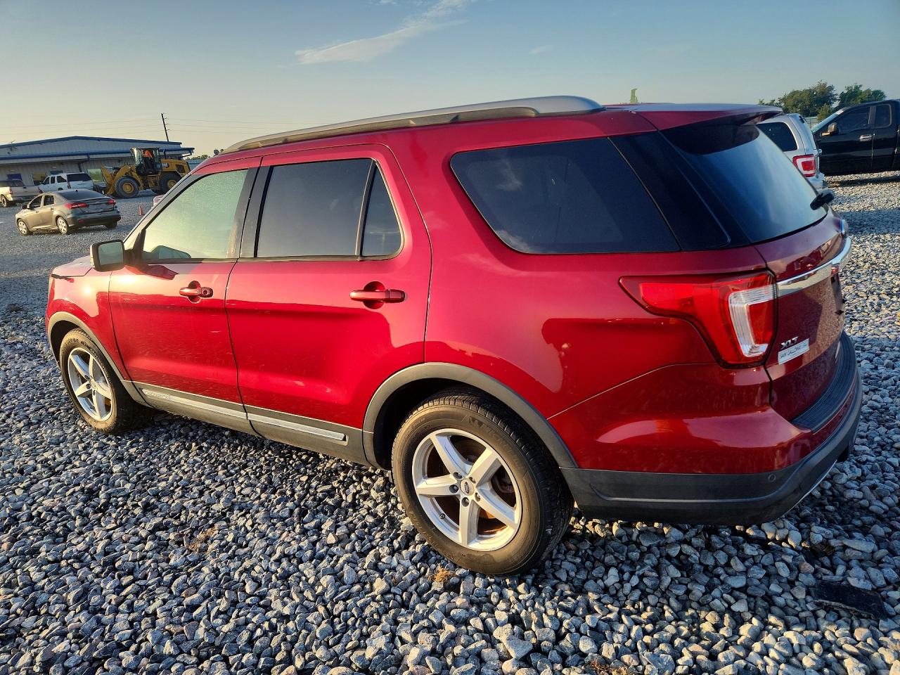 2019 FORD EXPLORER XLT — снимка 2