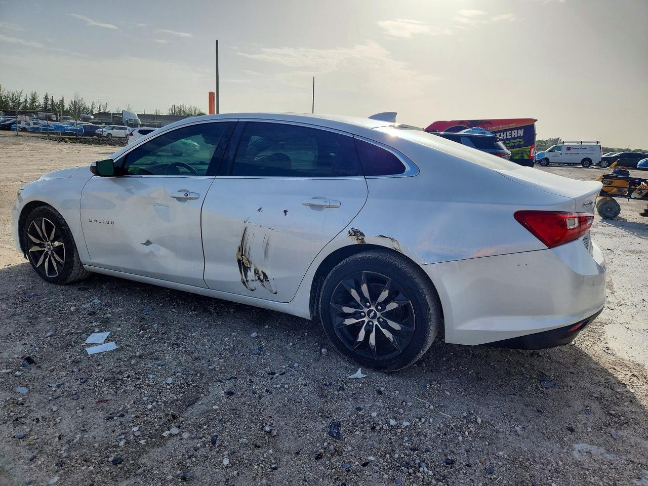 2018 CHEVROLET MALIBU — снимка 2