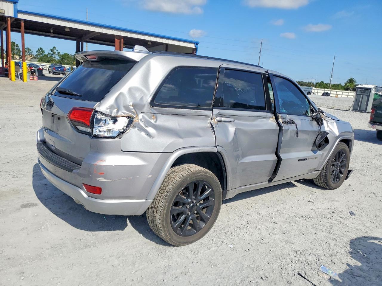 2019 JEEP GRAND CHEROKEE LAREDO — снимка 3
