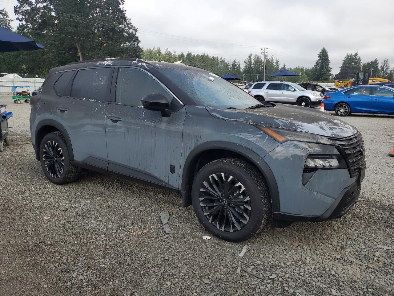 2026 NISSAN ROGUE DARK ARMOR — снимка 4