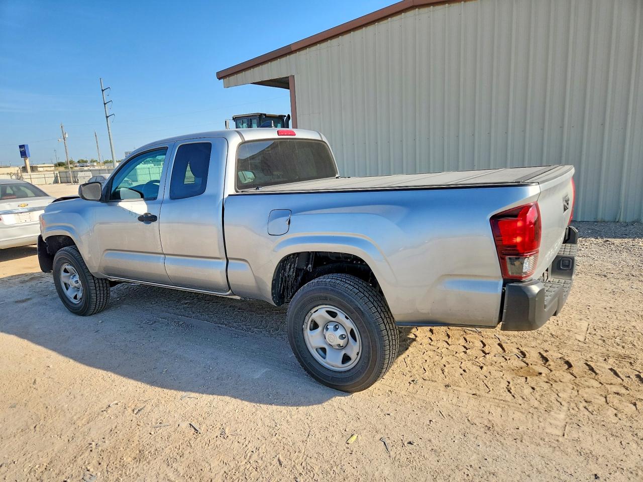 2023 TOYOTA TACOMA SR — снимка 2