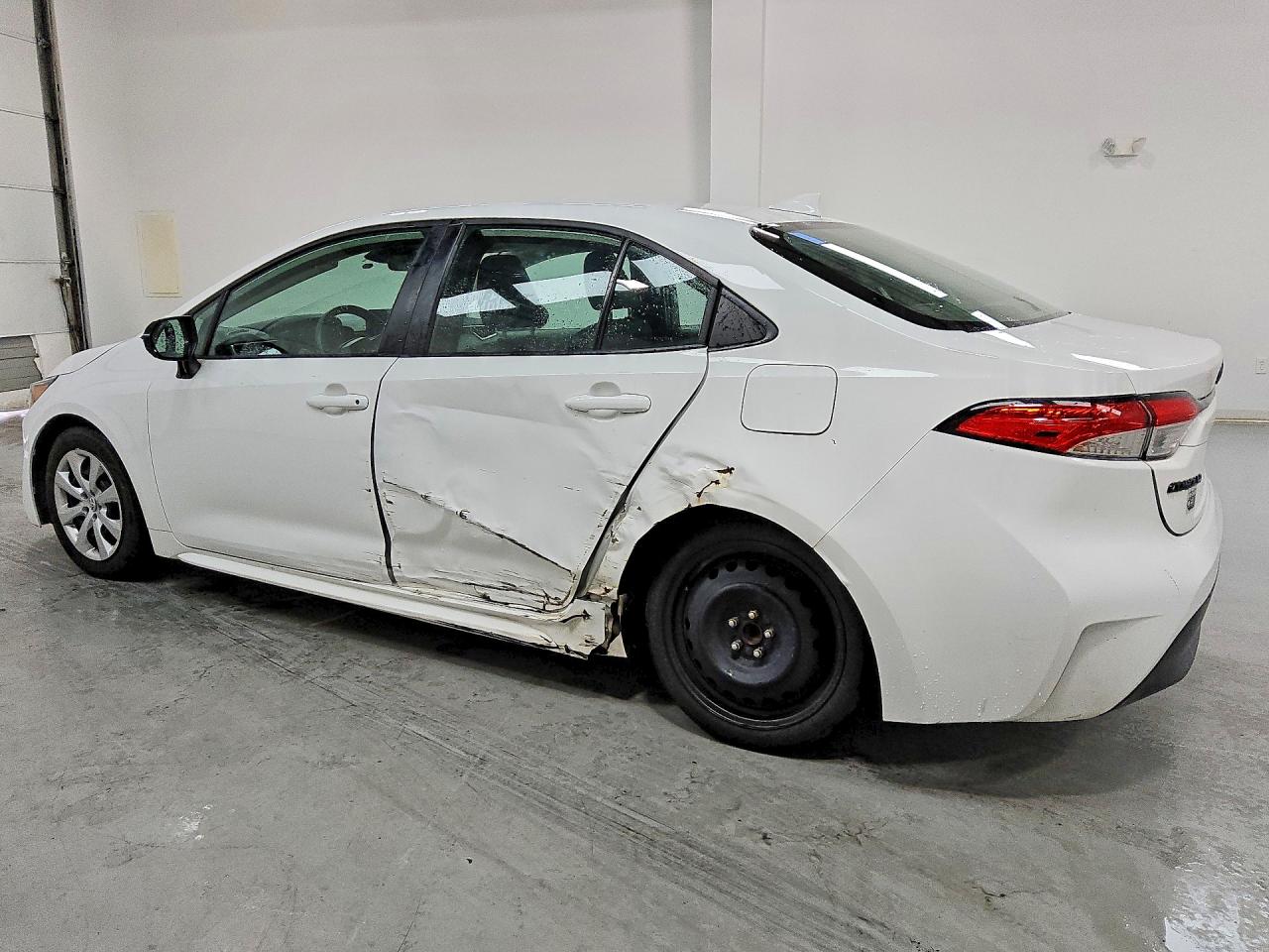 2024 TOYOTA COROLLA LE — снимка 2