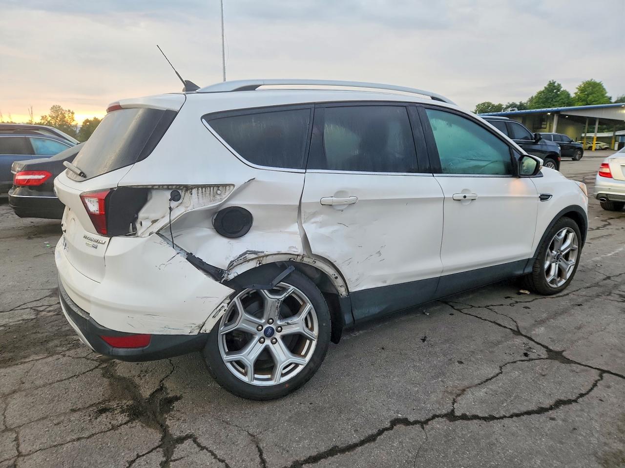 2019 FORD ESCAPE TITANIUM — снимка 3