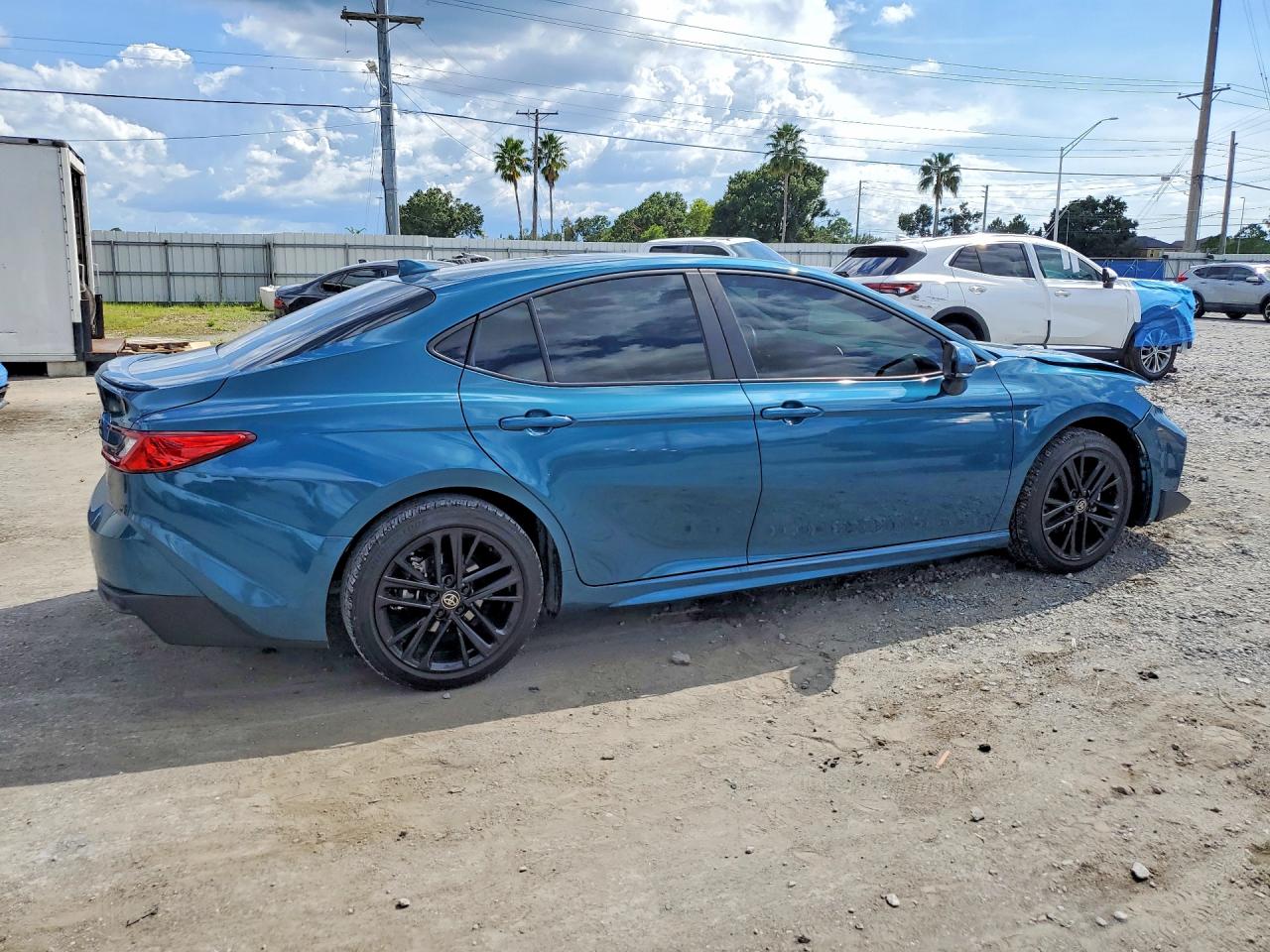 2025 TOYOTA CAMRY SE — снимка 3