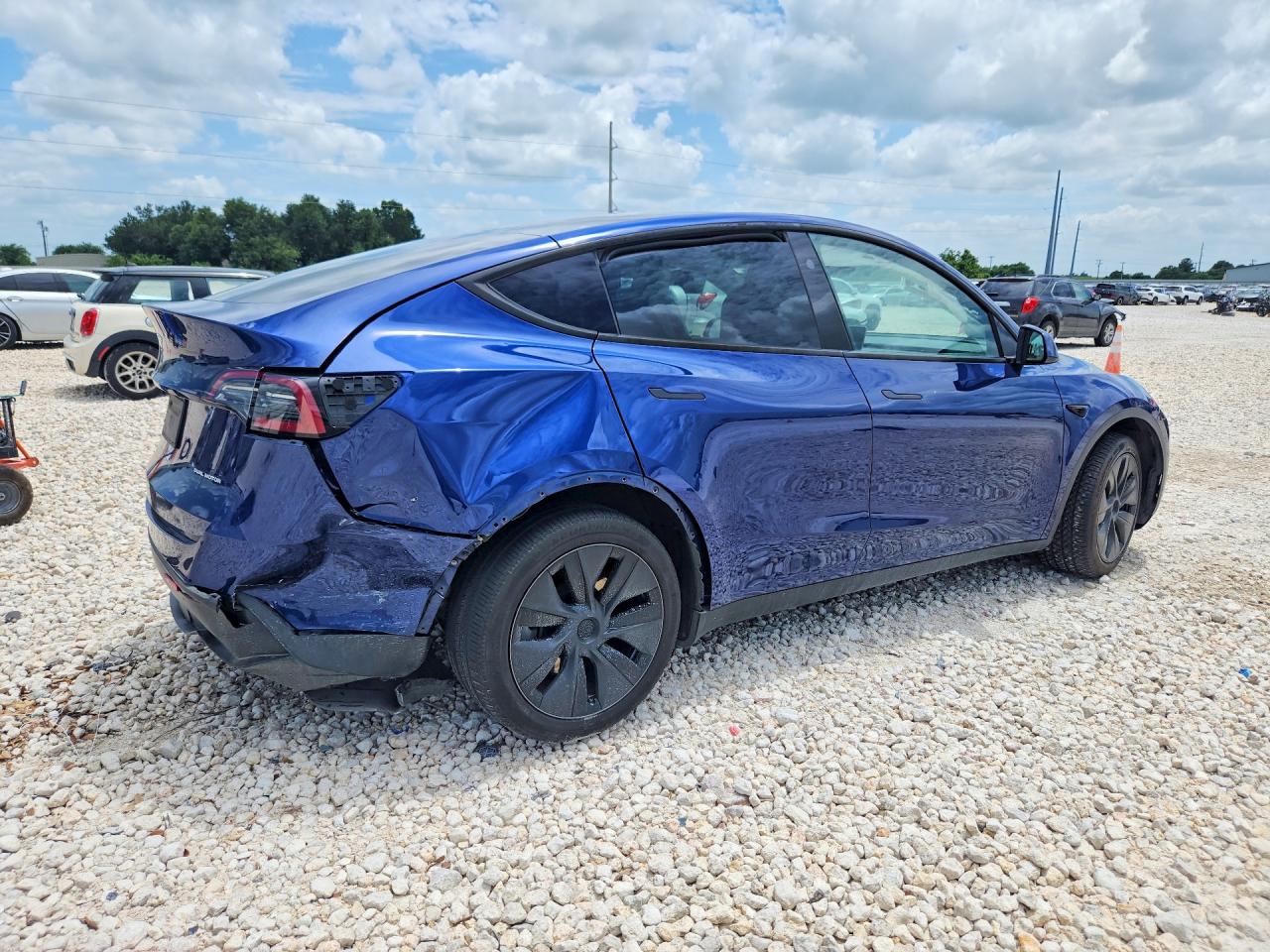2024 TESLA MODEL Y — снимка 3