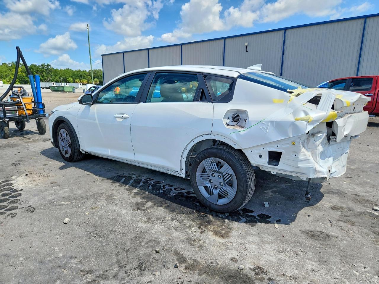 2025 KIA K4 LX — снимка 2