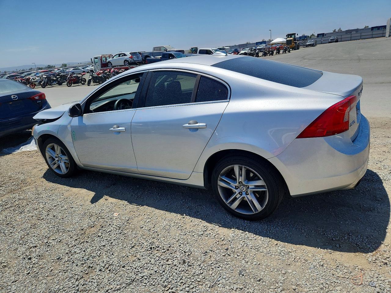 2014 VOLVO S60 T5 — снимка 2