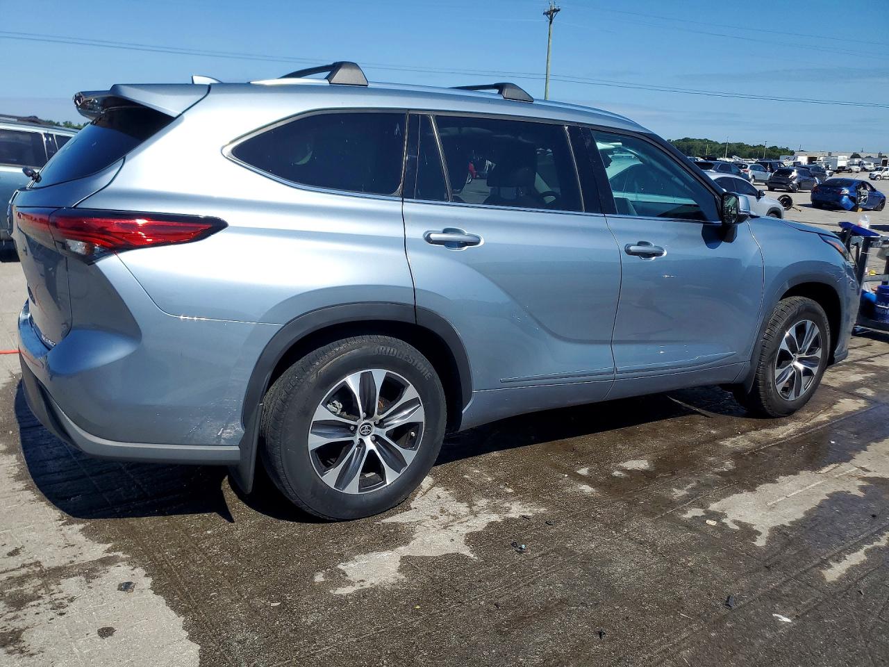 2021 TOYOTA HIGHLANDER XLE — снимка 3