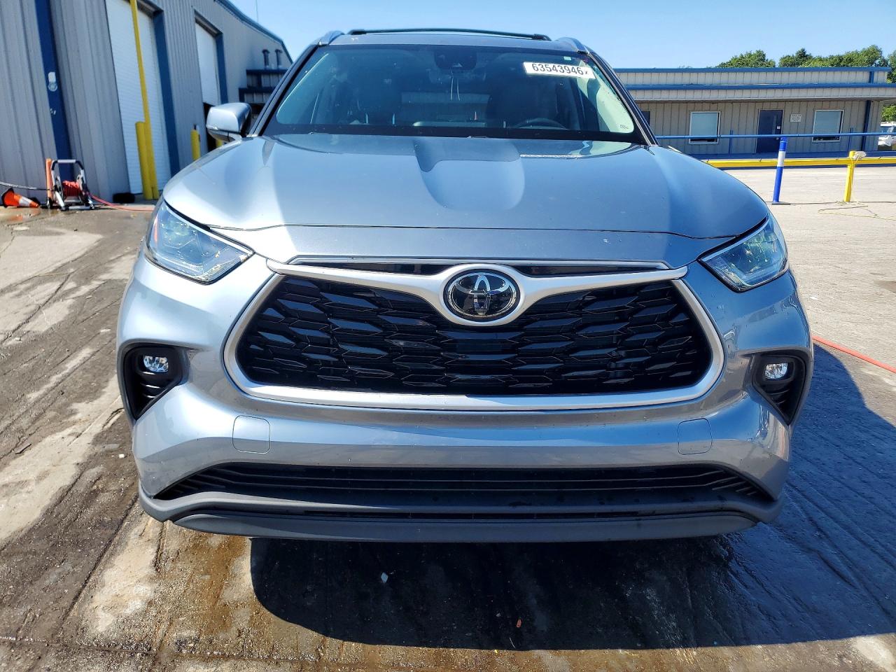 2021 TOYOTA HIGHLANDER XLE — снимка 5