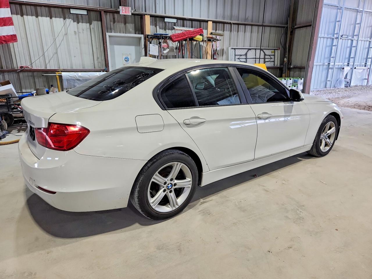 2015 BMW 328 I — снимка 3