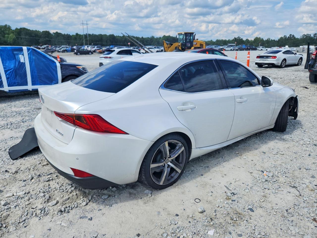 2017 LEXUS IS 200T — снимка 3