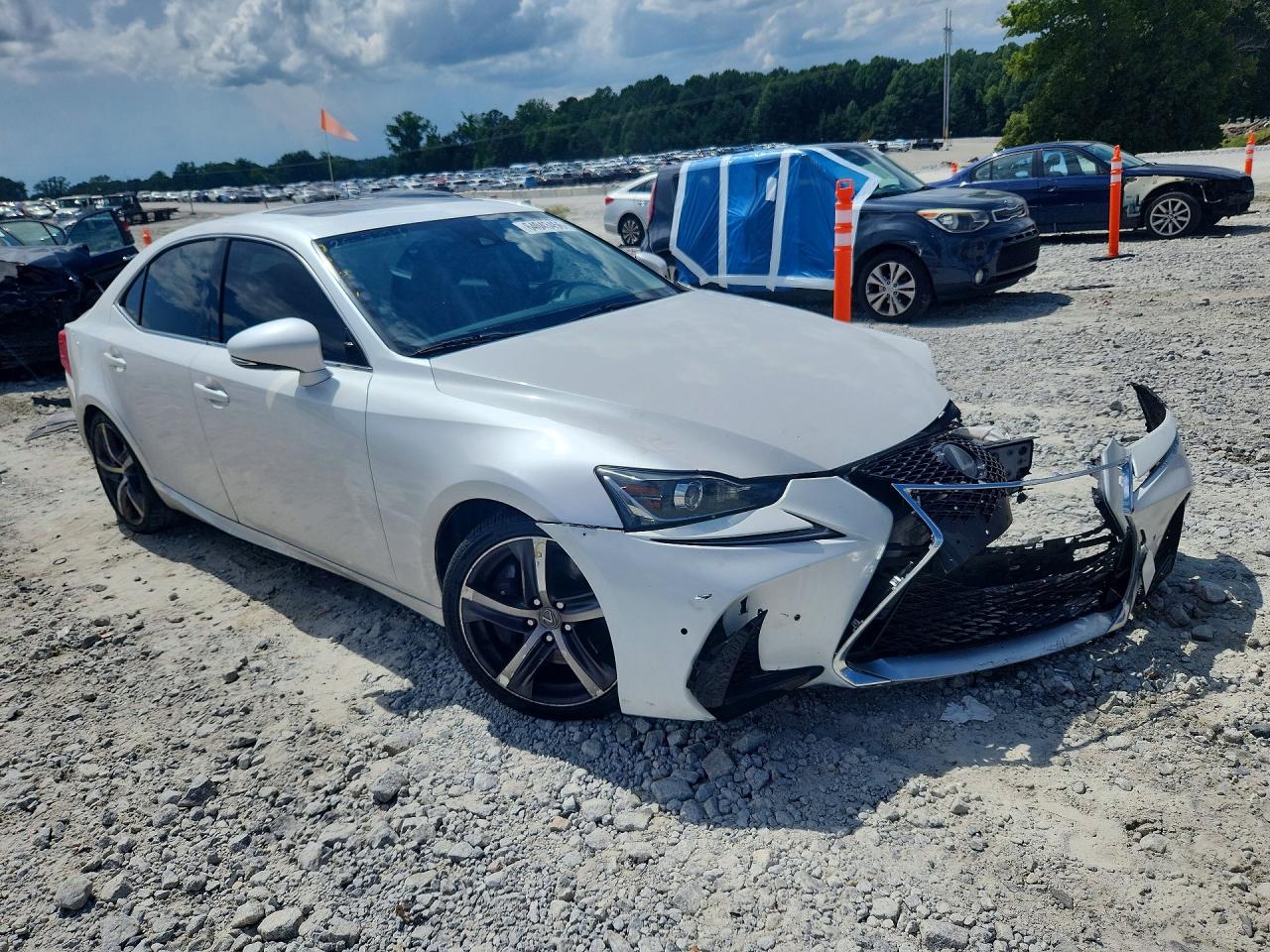 2017 LEXUS IS 200T — снимка 4