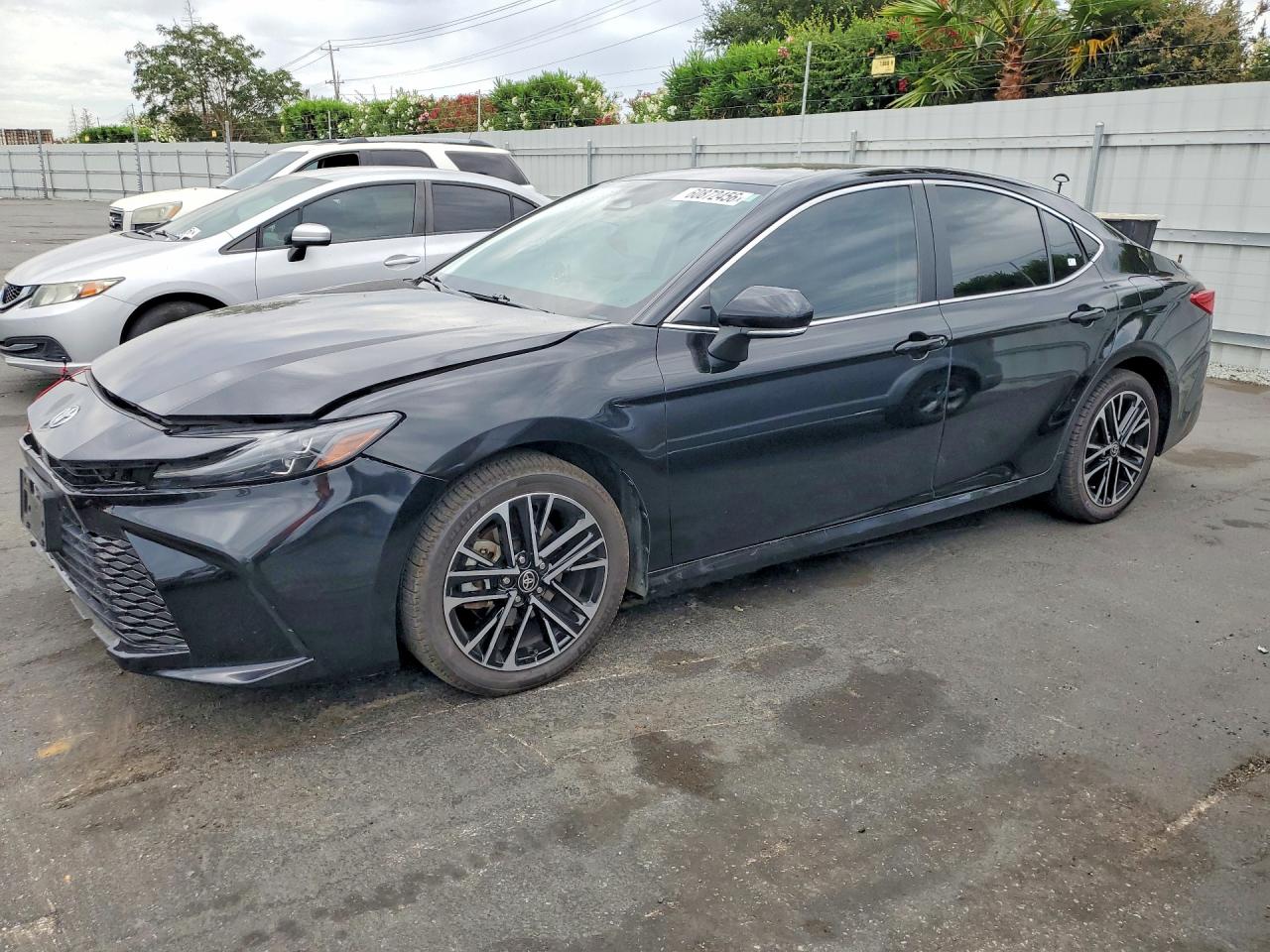 2025 TOYOTA CAMRY XLE