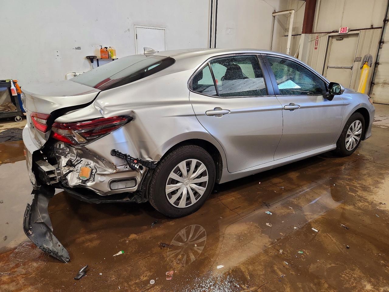 2022 TOYOTA CAMRY LE — снимка 3