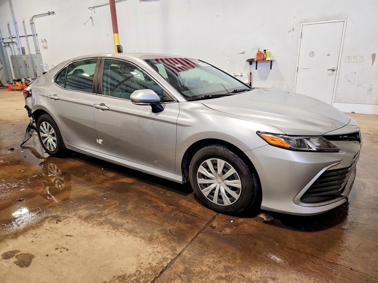 2022 TOYOTA CAMRY LE — снимка 4