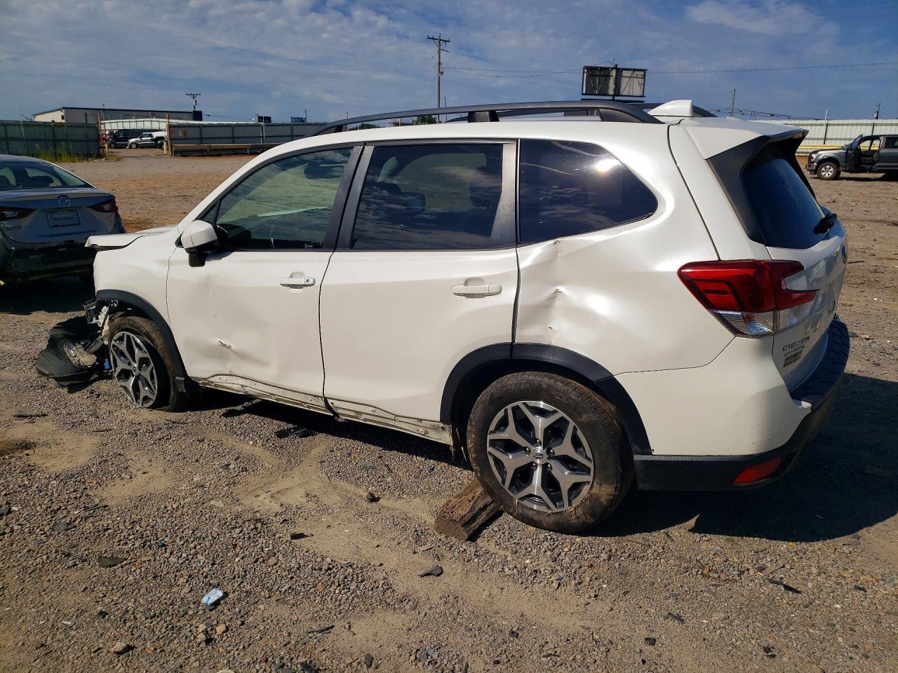 2019 SUBARU FORESTER PREMIUM — снимка 2