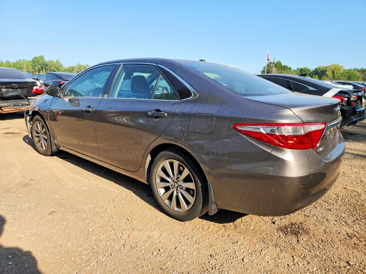 2016 TOYOTA CAMRY LE — снимка 2