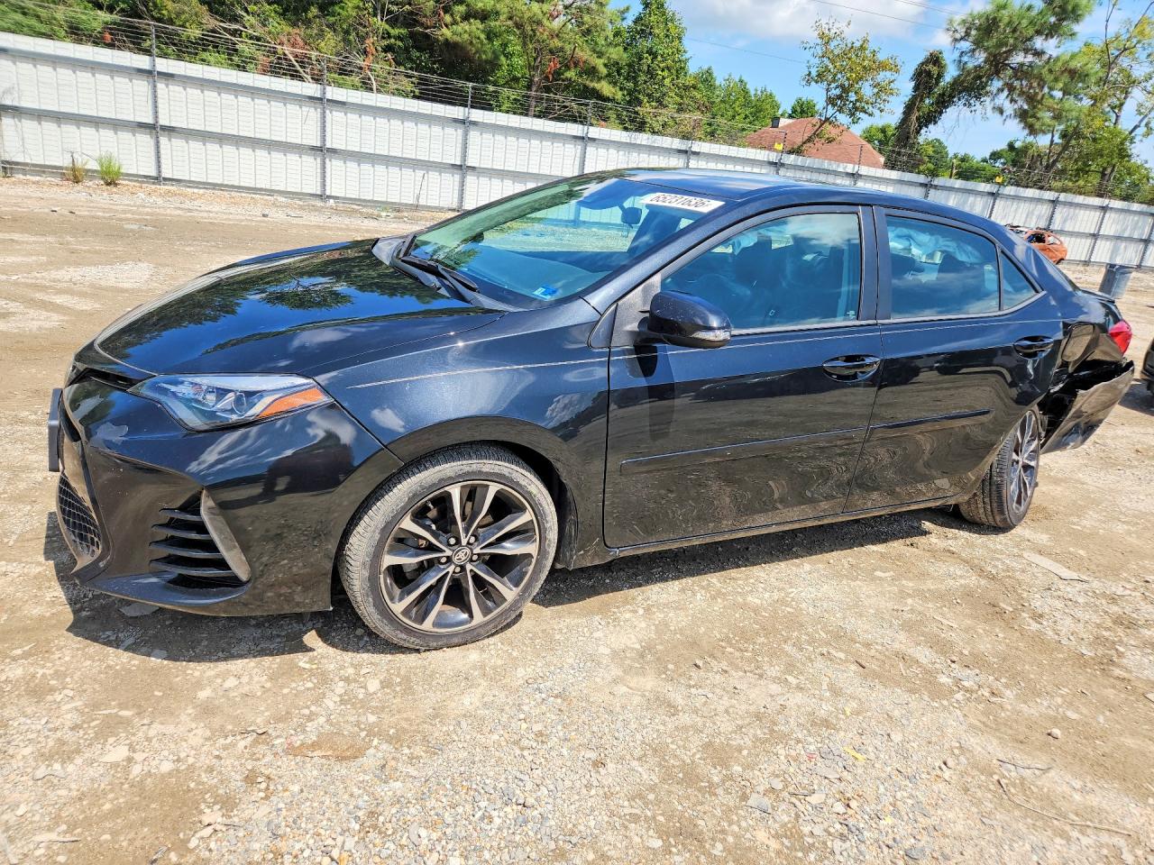 2017 TOYOTA COROLLA SE