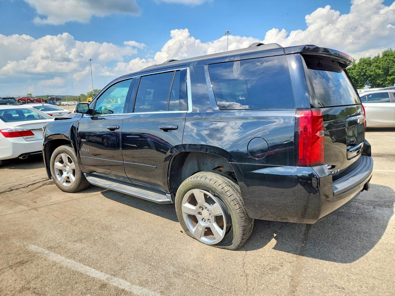 2017 CHEVROLET TAHOE K1500 LS — снимка 2