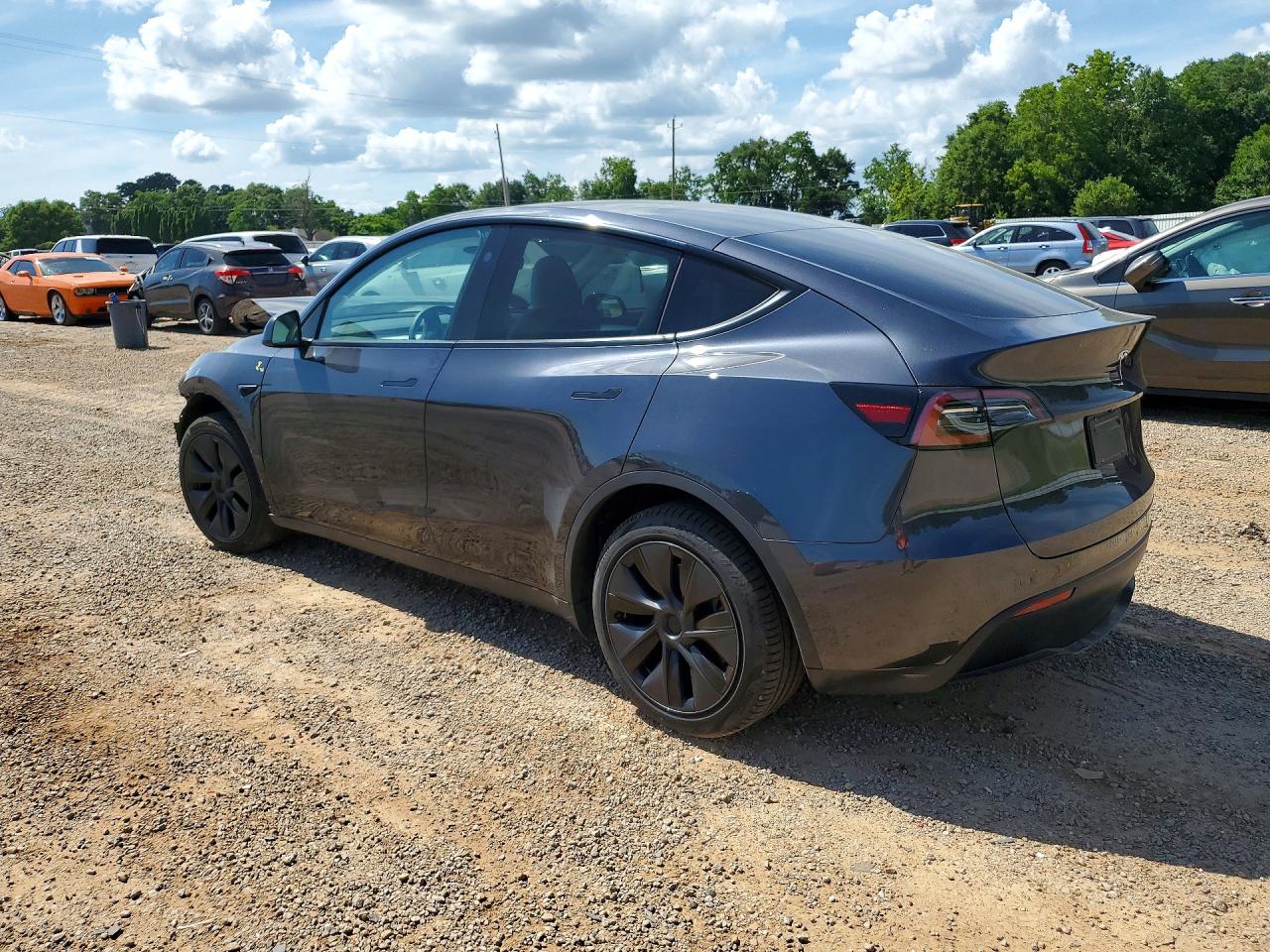 2025 TESLA MODEL Y — снимка 2
