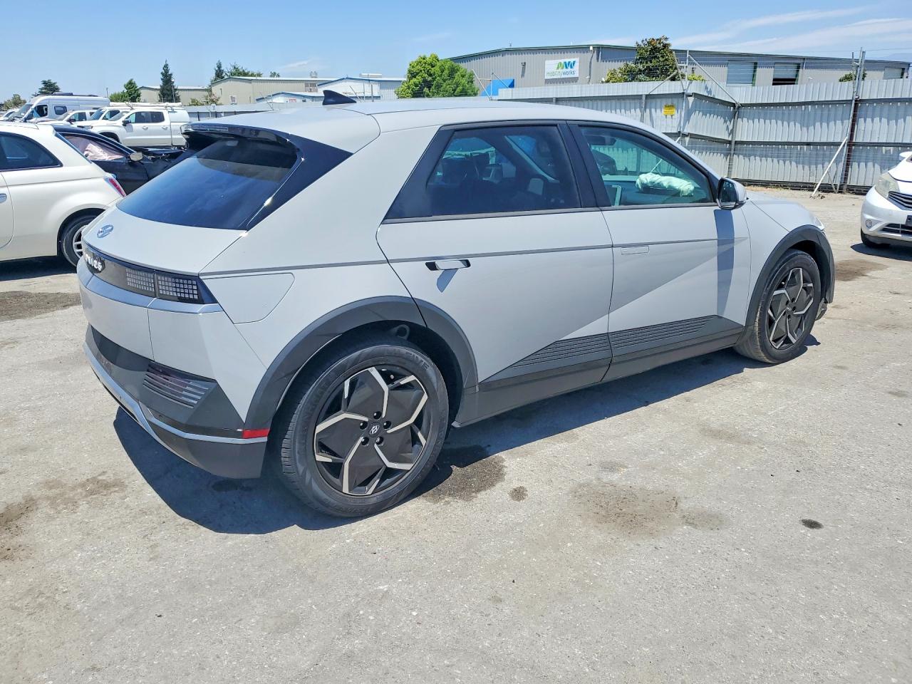 2024 HYUNDAI IONIQ 5 SE — снимка 3