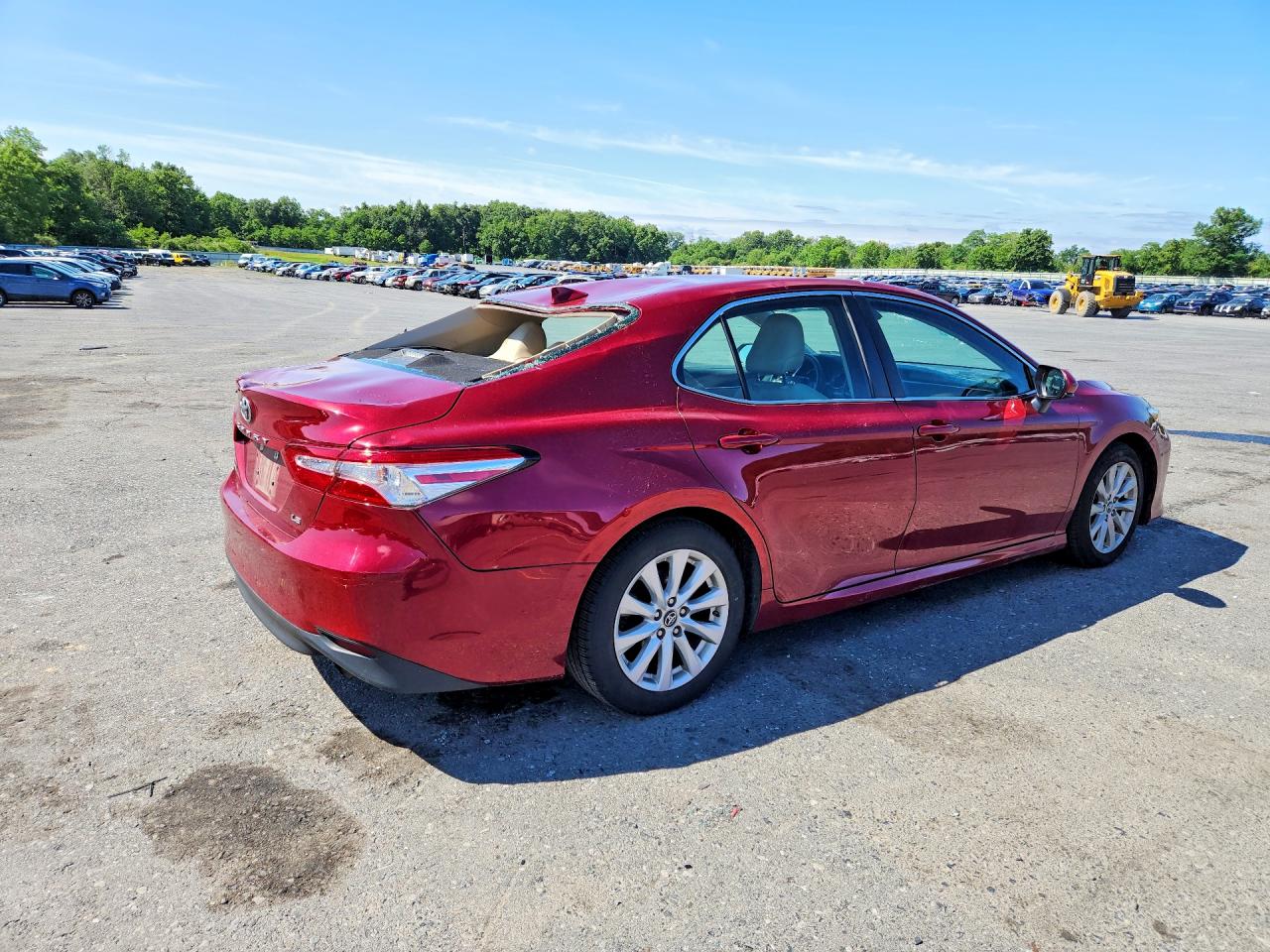 2019 TOYOTA CAMRY LE — снимка 3