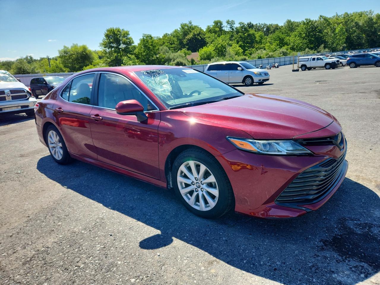 2019 TOYOTA CAMRY LE — снимка 4