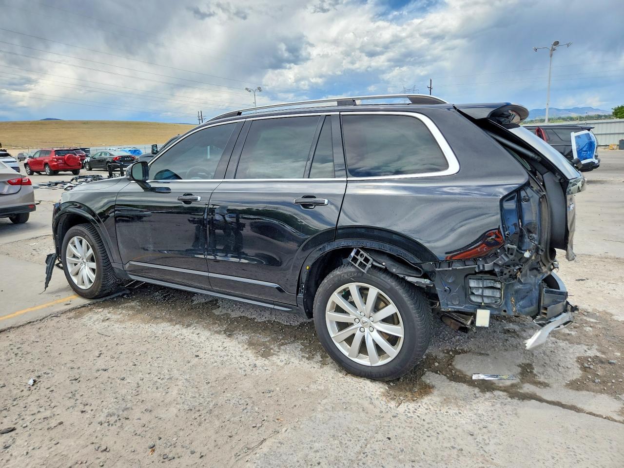 2016 VOLVO XC90 T6 — снимка 2