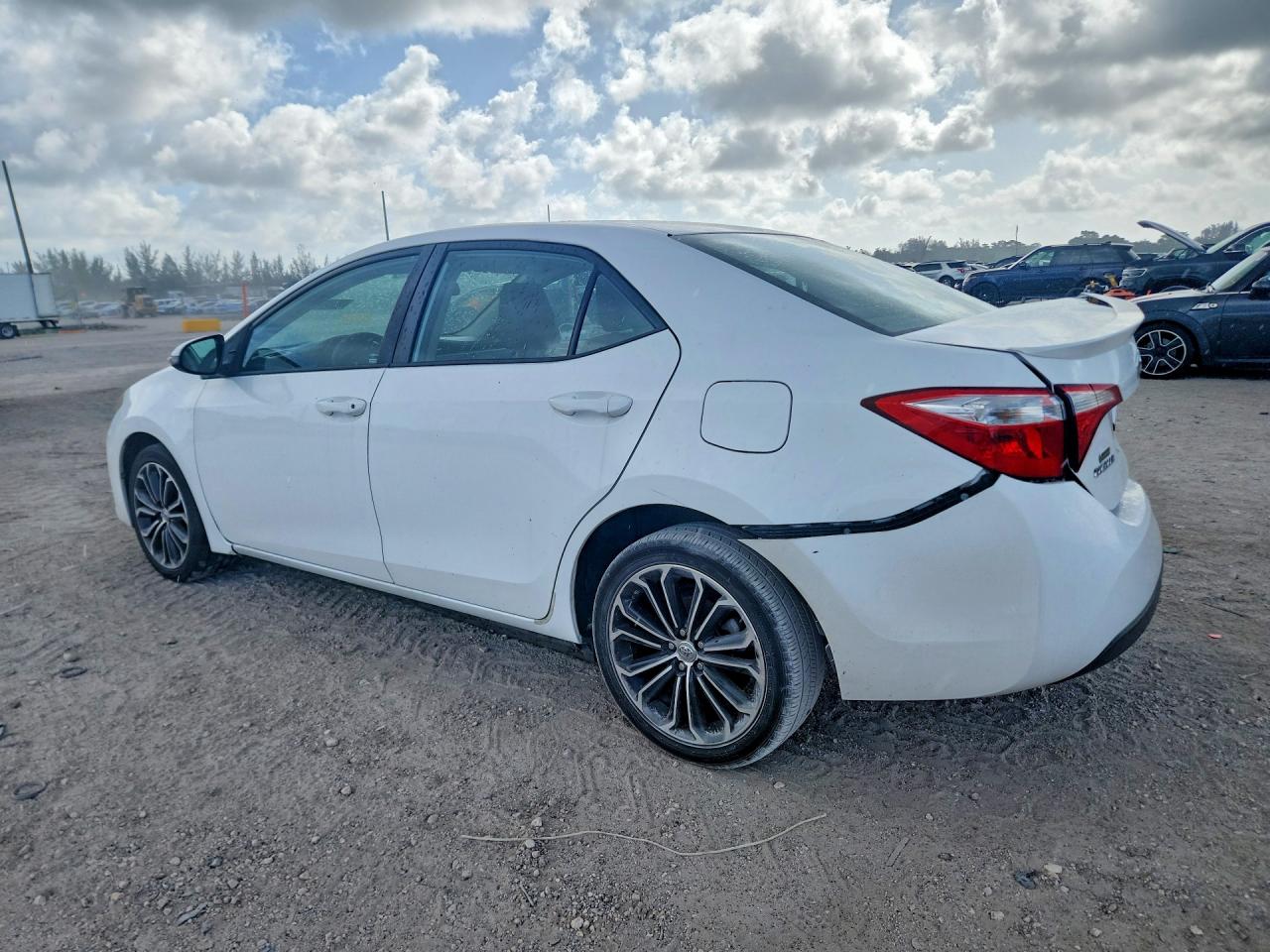 2016 TOYOTA COROLLA S PLUS — снимка 2