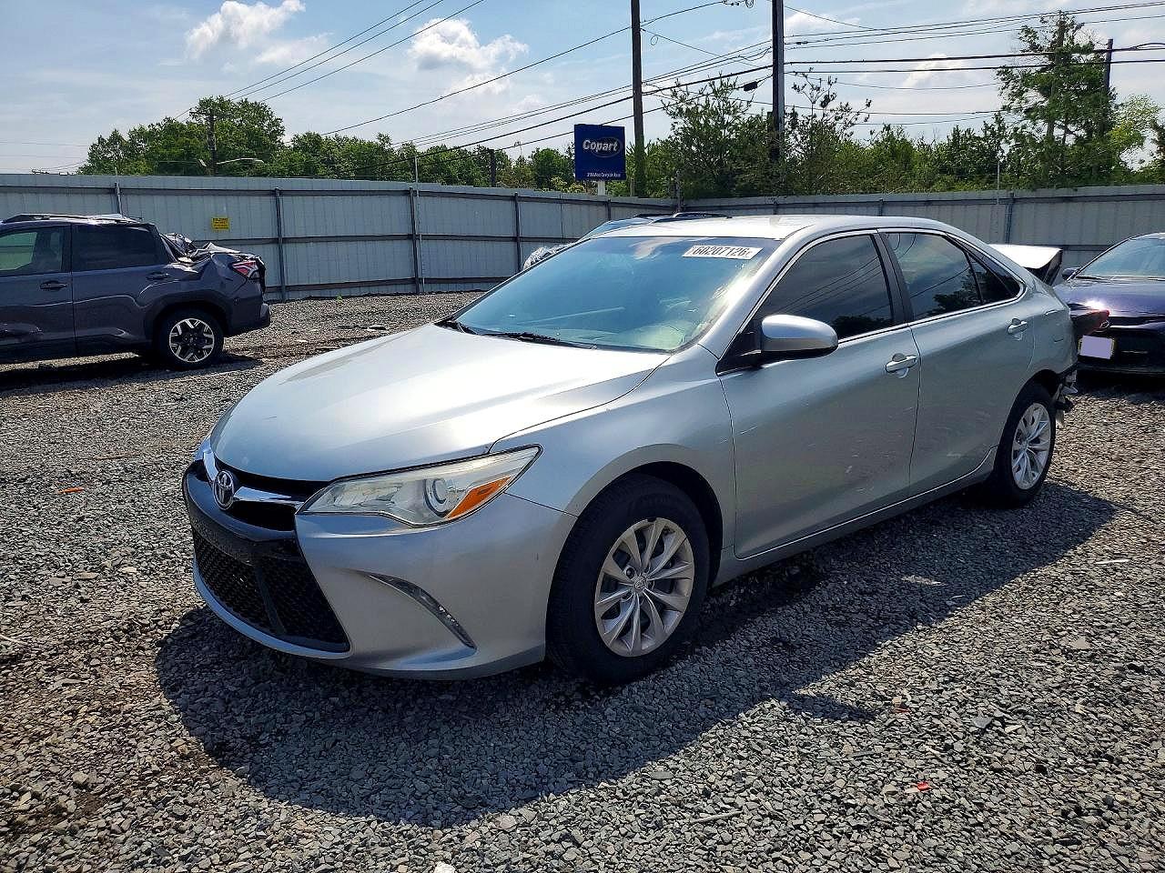 2017 TOYOTA CAMRY LE
