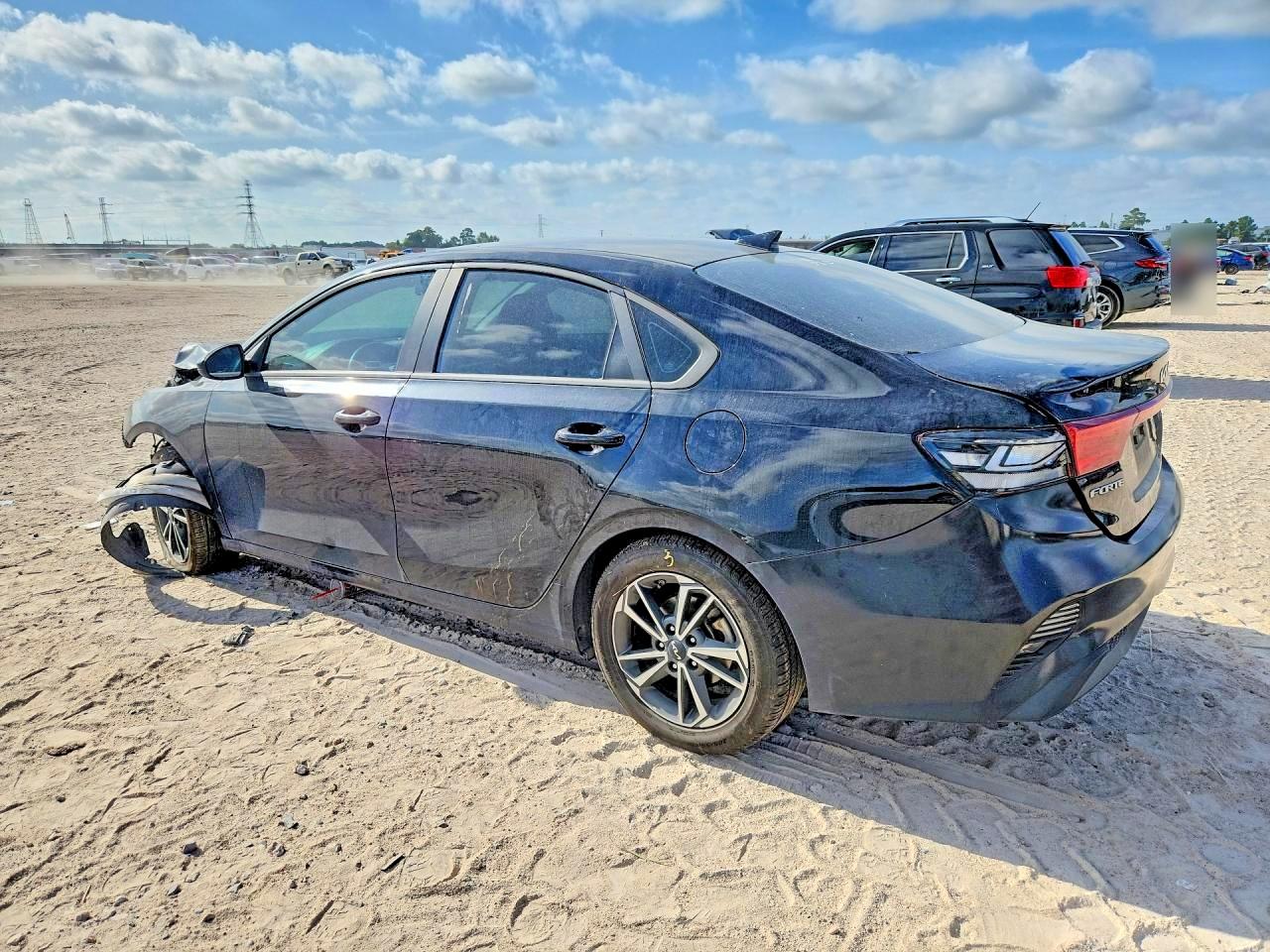 2022 KIA FORTE LXS — снимка 2