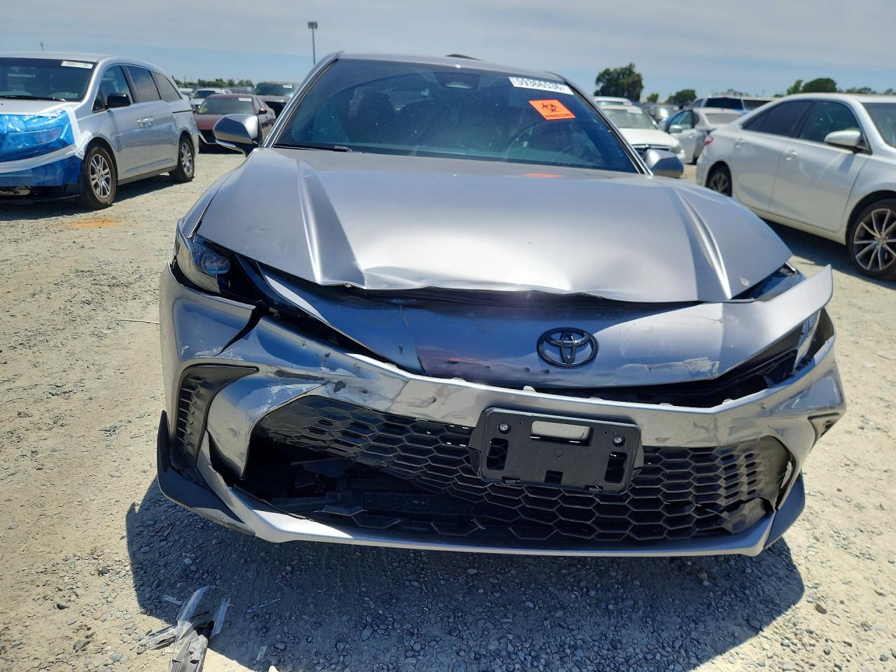 2025 TOYOTA CAMRY SE — снимка 5