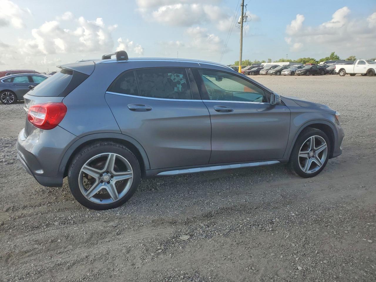 2015 MERCEDES-BENZ GLA 250 4MATIC — снимка 3