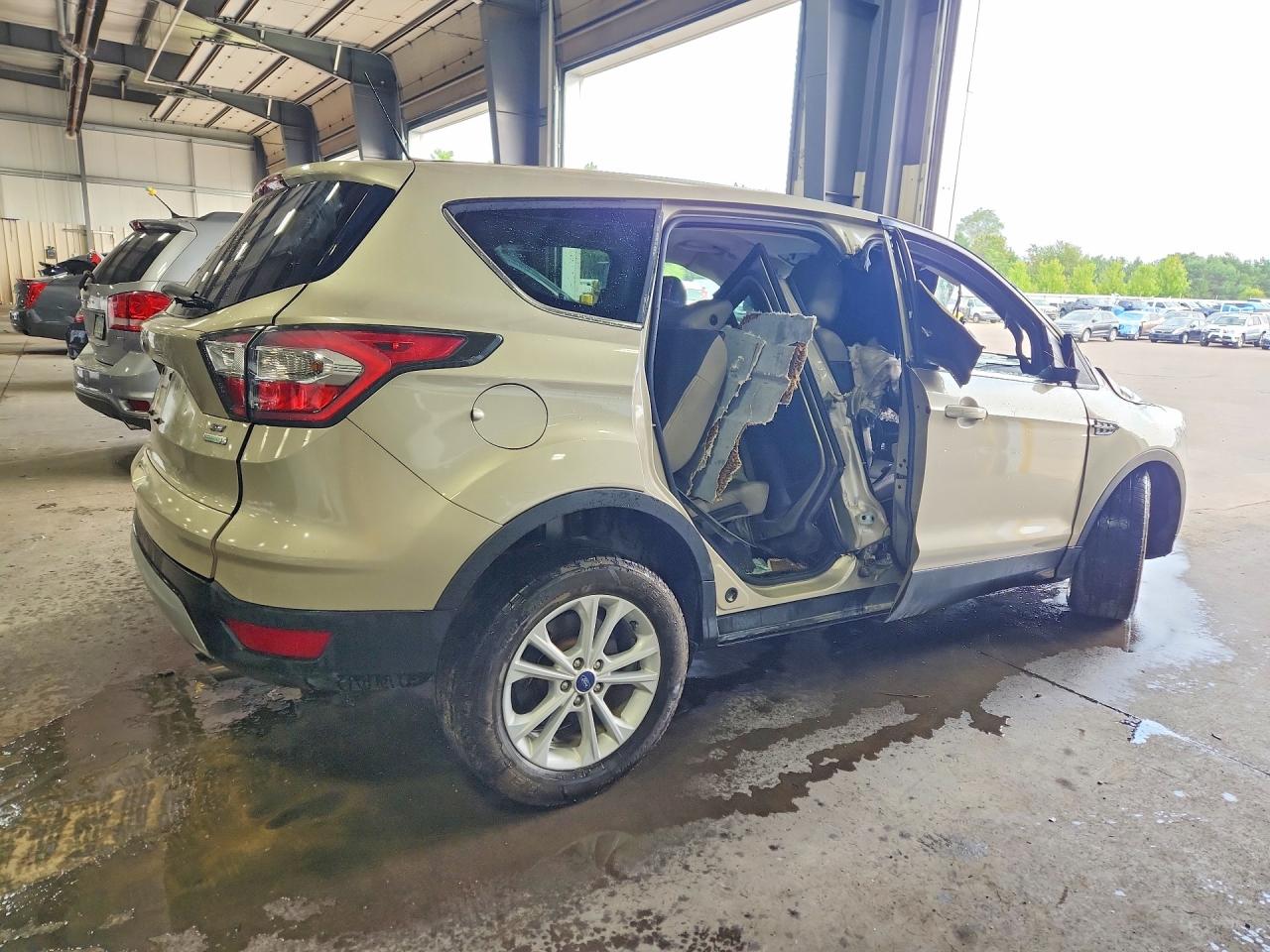 2017 FORD ESCAPE SE — снимка 3