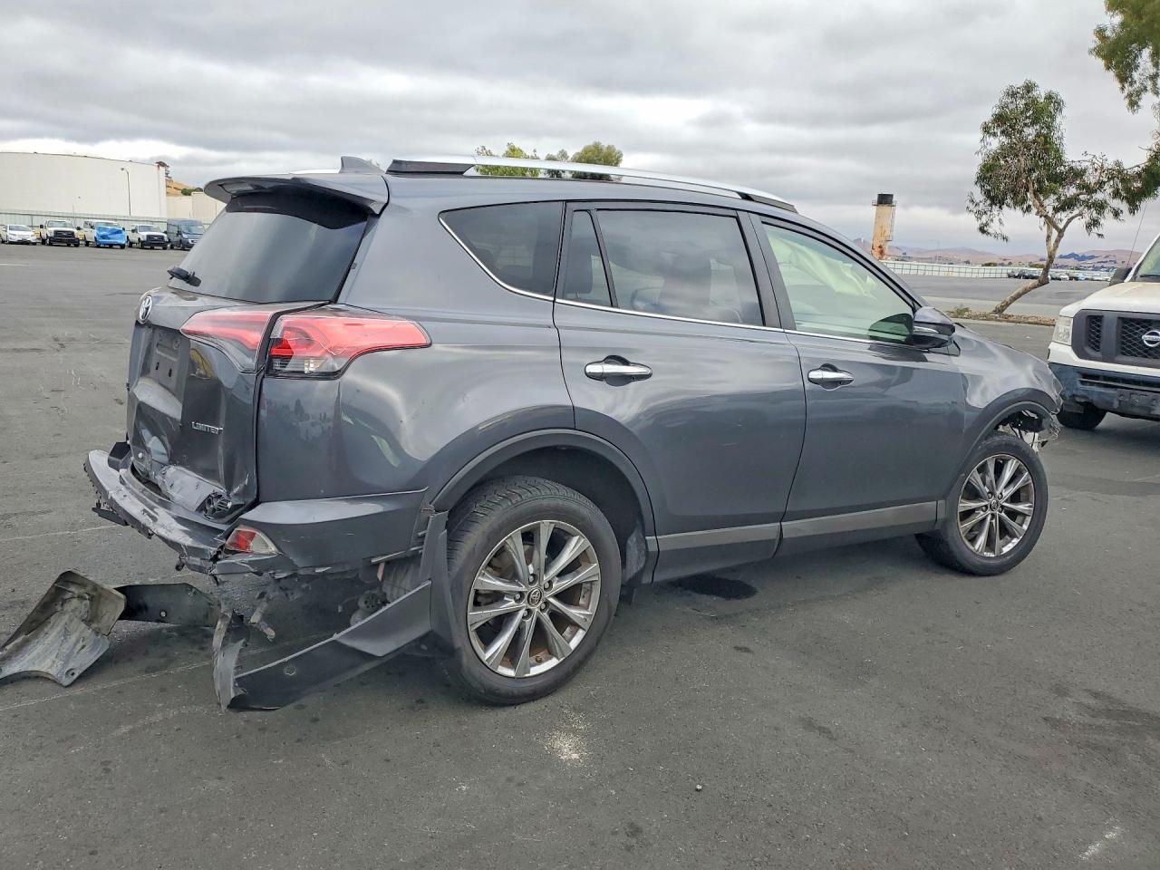2016 TOYOTA RAV4 LIMITED — снимка 3