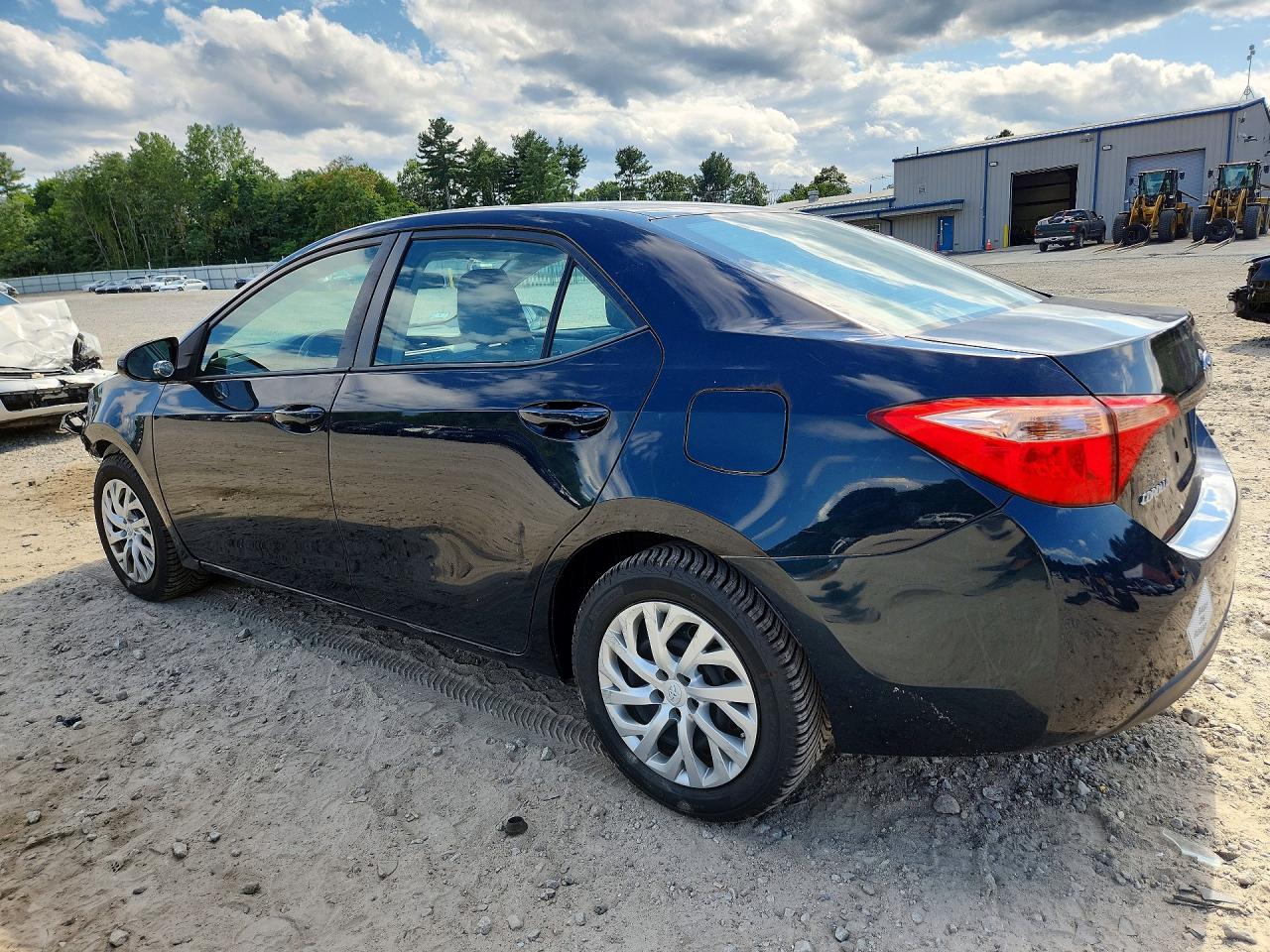 2017 TOYOTA COROLLA LE — снимка 2
