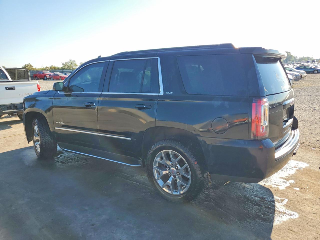 2017 GMC YUKON SLT — снимка 2